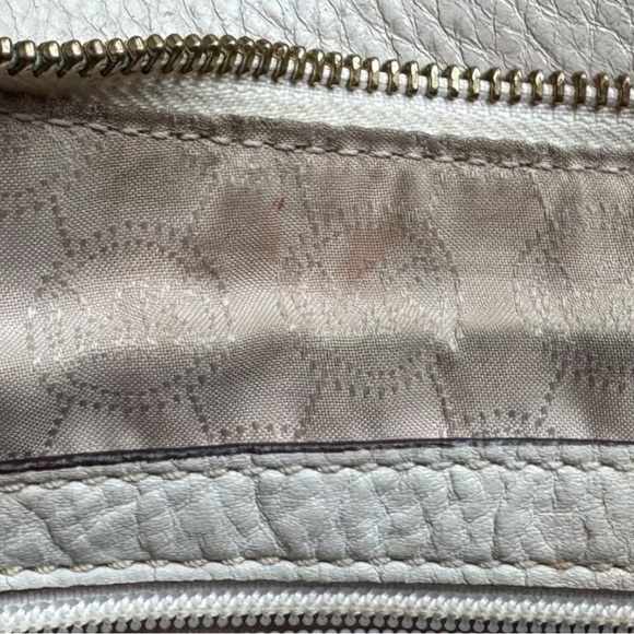 MICHAEL Michael Kors Cream White Pebbled Leather Shoulder Bag - Picture 13 of 16
